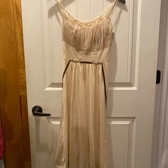 Vintage Vanity Fair Lingerie Dress - Picture 1 of 16